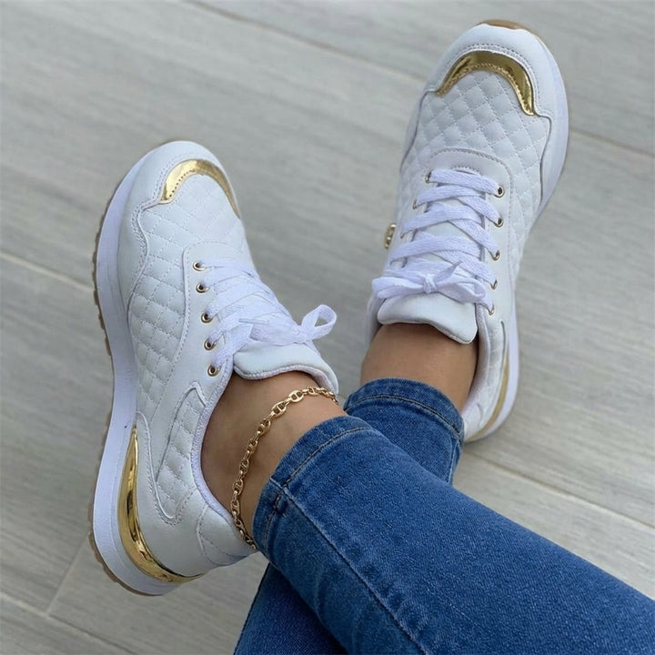 Sneakers donna leggere e traspiranti bianche per comfort quotidiano e stabilità, perfette per la moda.