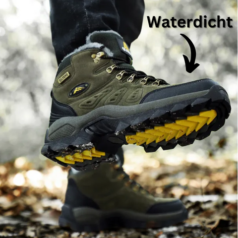 Calzature da esterno robuste da uomo, progettate per durare. Perfette per trekking e passeggiate sportive su ogni sentiero.