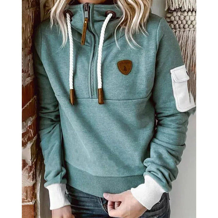 Elegante felpa con cappuccio donna, stile casual chic e versatile. Morbida al tatto, per moda femminile moderna.