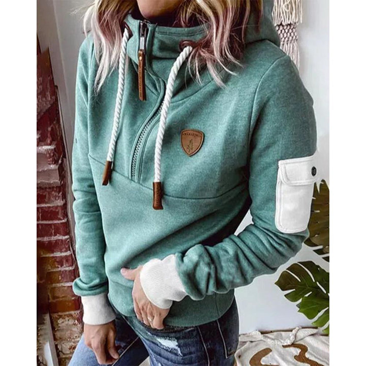 Felpa con cappuccio donna, morbida ed elegante, per look casual e confortevole. Moda femminile versatile.