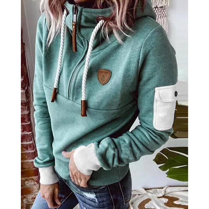 Felpa con cappuccio da donna, modello casual e confortevole, perfetta per il tempo libero. Abbigliamento femminile.