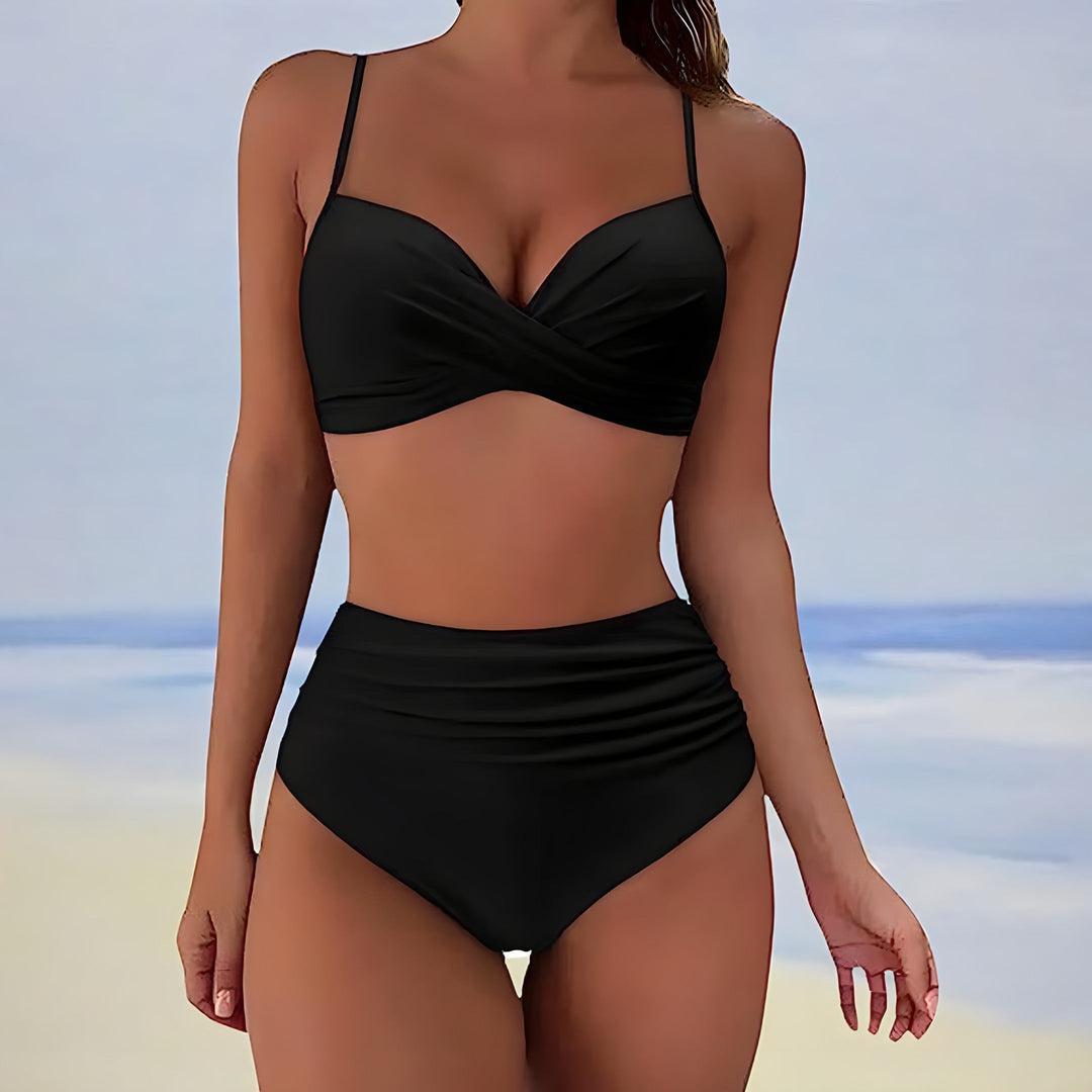 Costume da bagno bikini push-up donna. Design sexy con coppe imbottite per un look irresistibile al mare.