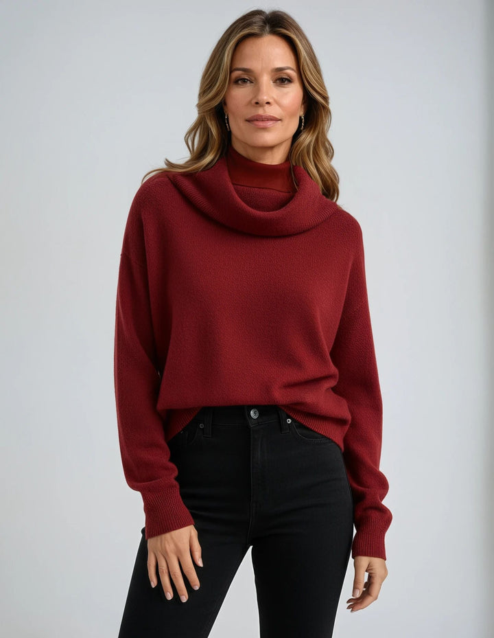 Maglione donna elegante girocollo con raffinata trama ondulata, perfetto per moda invernale.