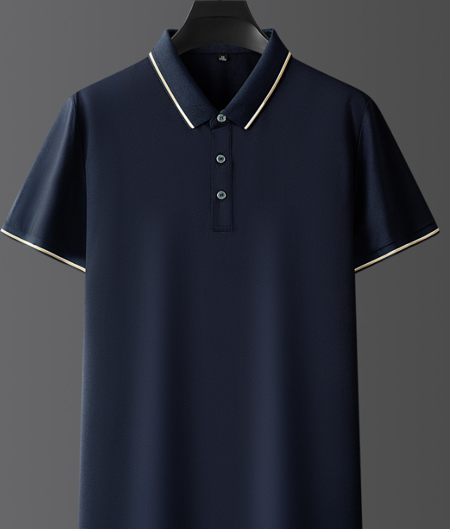 Polo estiva uomo blu navy, abbigliamento casual elegante per un look raffinato e comodo.