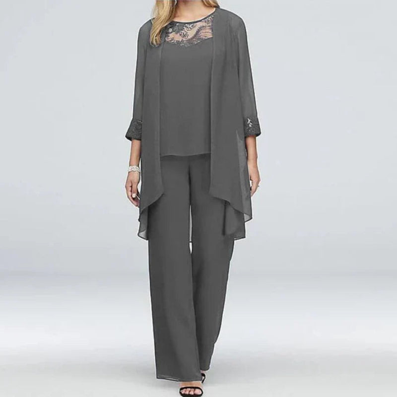 Set coordinato donna tre pezzi: blazer, pantaloni e gilet. Eleganza formale per ufficio, eventi e abbigliamento serale.