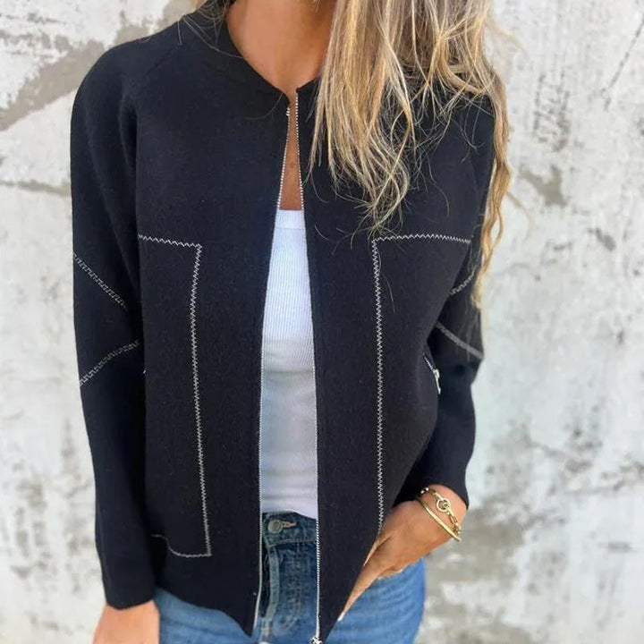 Giacca donna leggera con cerniera, tessuto confortevole, perfetta per primavera o autunno.