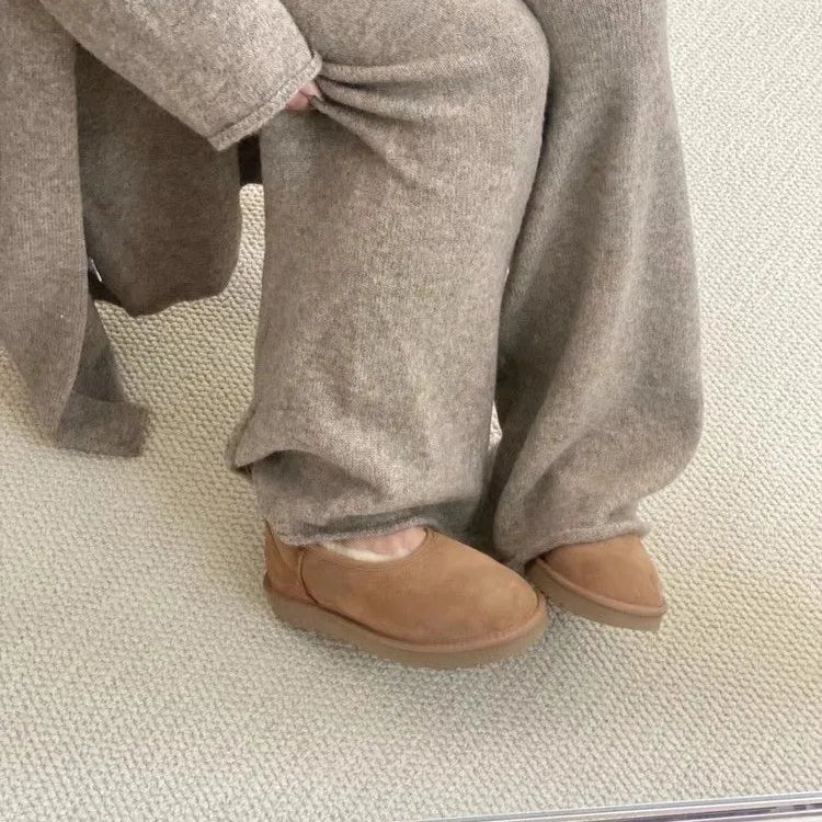 Mocassini donna comfort beige, design classico con finitura calda, ideali per ogni giorno.