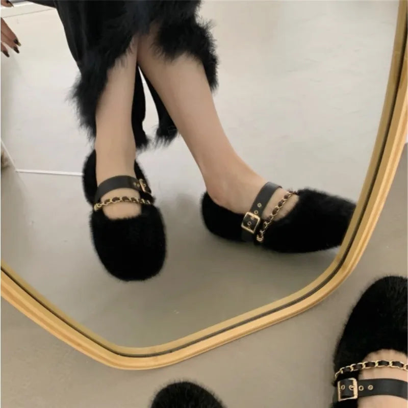 Ballerine da donna Mary Jane, uniscono stile chic e praticità per un comfort giornaliero e look casual.