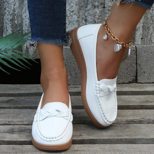 Mocassini da donna estivi slip-on con punta larga, traspiranti e confortevoli, ideali per ogni occasione casual.