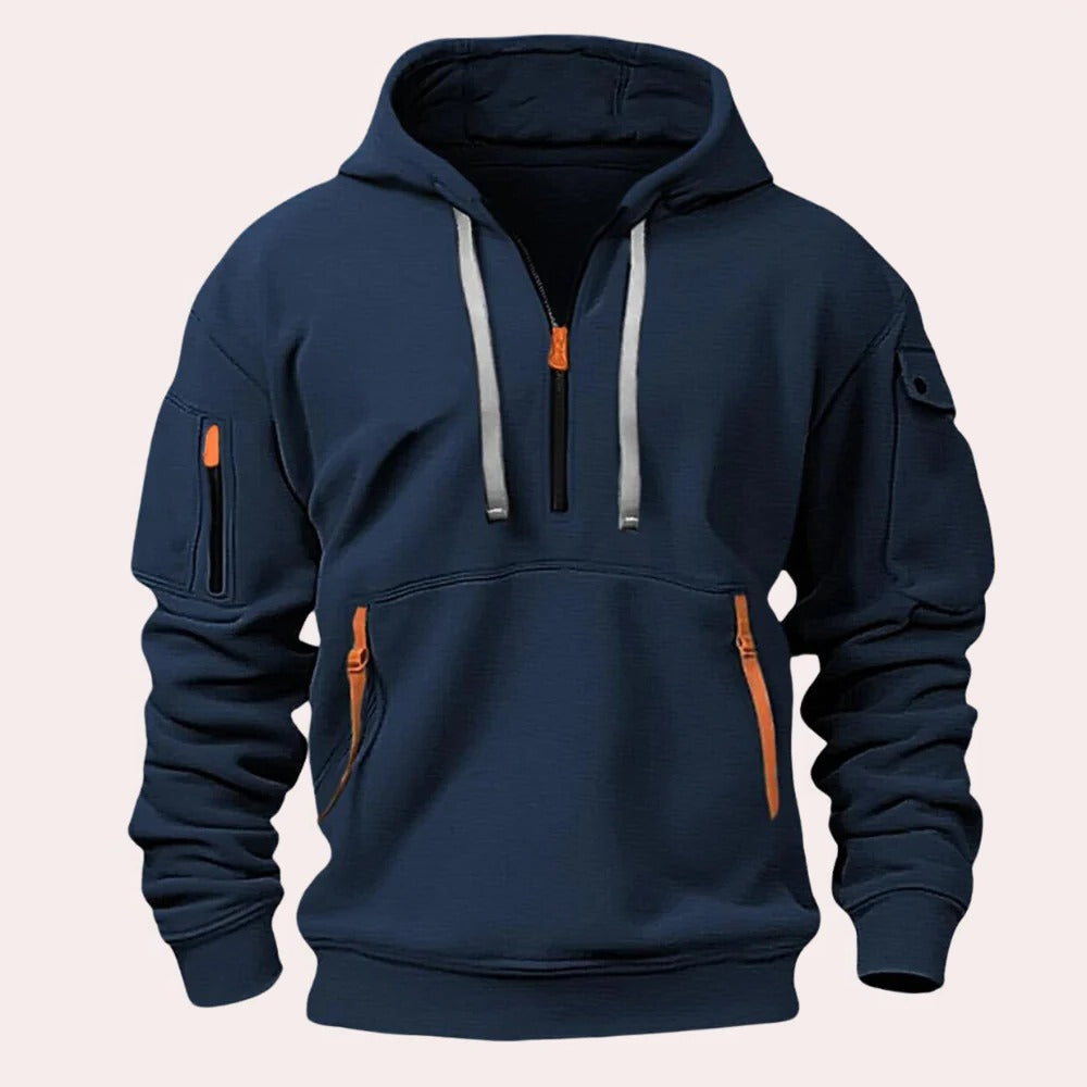 Felpa uomo nera con cappuccio, stile casual rilassato, un must-have per la moda maschile.