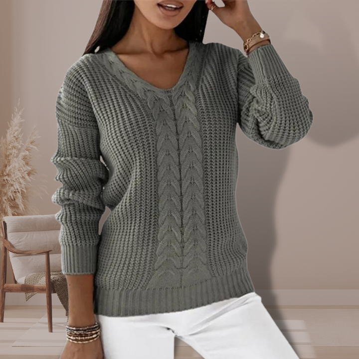 Maglione donna scollo a V a trecce, perfetto per look invernali casual ed eleganti.