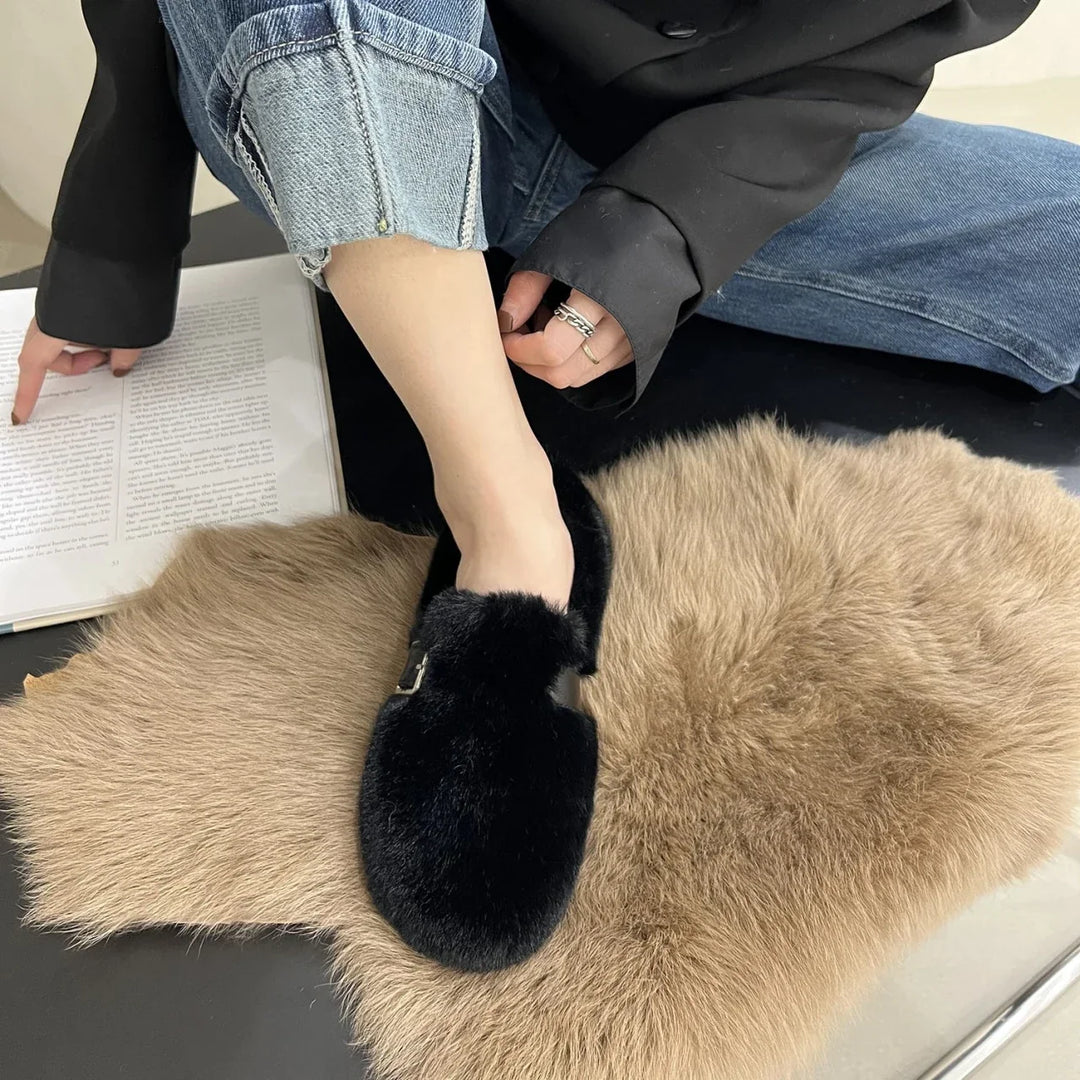 Scarpe donna slip-on in pelliccia sintetica, perfette calzature invernali comode per il tempo libero.