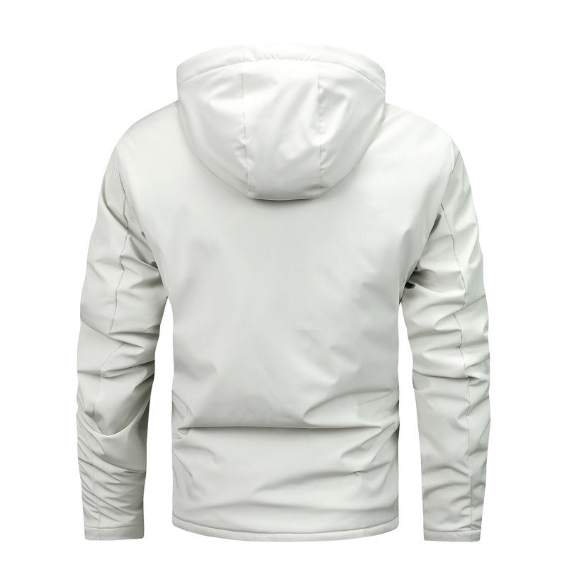 Giacca bianca uomo, versatile, leggera, idrorepellente e antivento, essenziale per primavera e autunno.