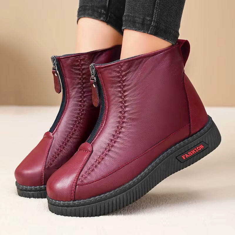 Stivali da donna neri, l'accessorio elegante e versatile per ogni outfit.