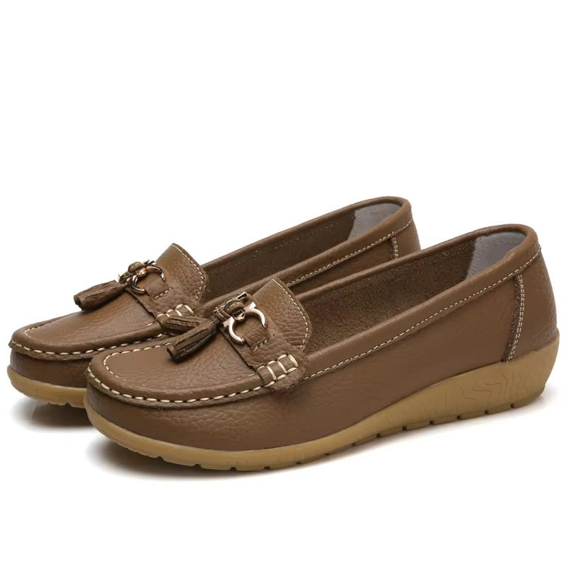 Scarpe mocassino da donna blu, confortevoli e alla moda, perfette per aggiungere colore al tuo outfit.