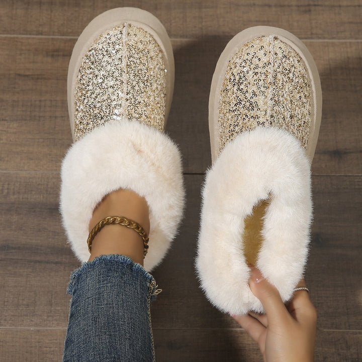Dettaglio fibbia e texture stivali donna con plateau, un tocco di stile unico per la moda invernale.