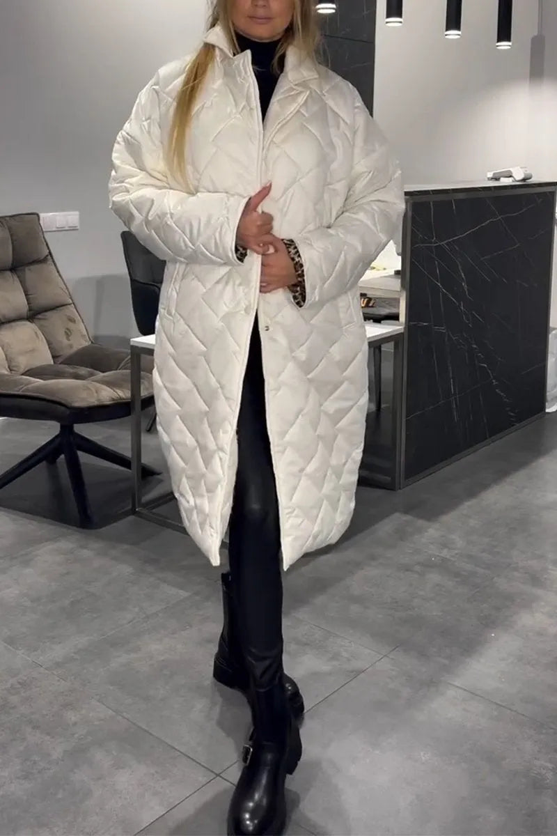 Versatile cappotto trapuntato donna leopardato, adatto a look casual e outfit eleganti per ogni occasione.