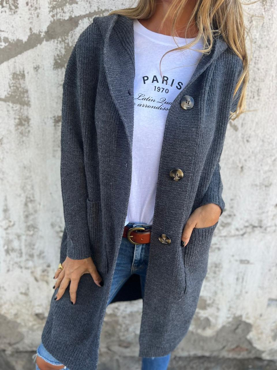 Cardigan lungo donna: comfort, stile versatile e moda femminile in un unico capo. Perfetto per ogni guardaroba.