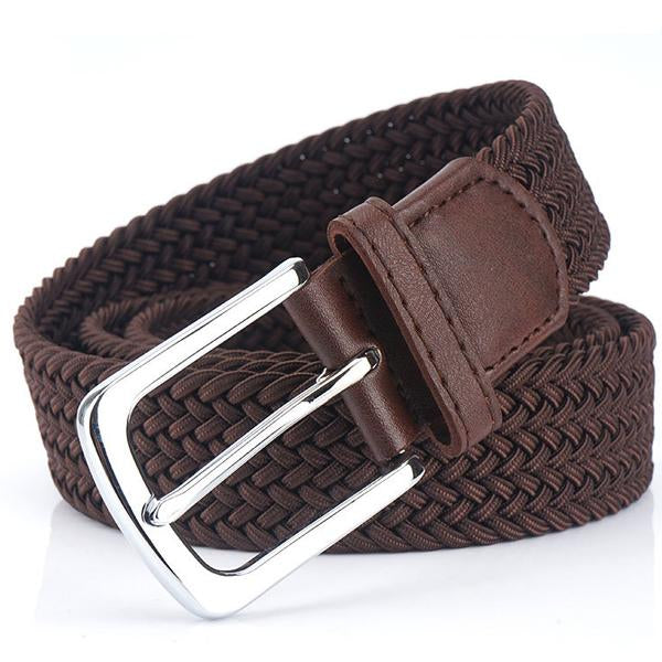 Elegante cintura uomo intrecciata in tela, ideale per completare outfit casual chic con versatilità.
