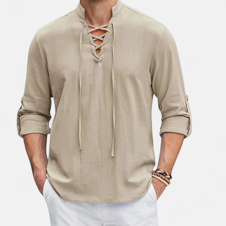 Camicia uomo medievale a maniche lunghe, stile vichingo, ideale per rievocazioni storiche e festival.