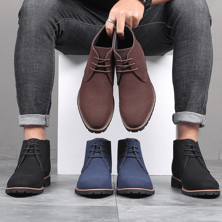 Scarpe eleganti uomo nere, stile formale classico. Perfette per eventi speciali, look raffinato e senza tempo.