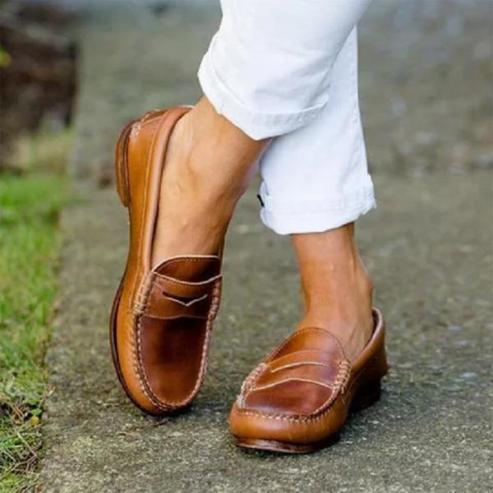 Scarpe donna slip-on casual ed eleganti con design ergonomico per un comfort superiore tutto il giorno.