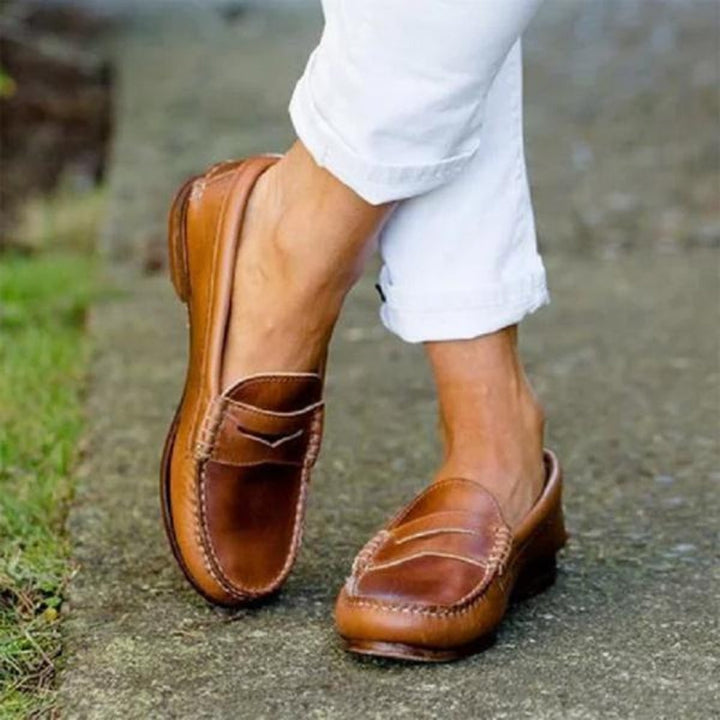 Scarpe donna slip-on casual ed eleganti con design ergonomico per un comfort superiore tutto il giorno.