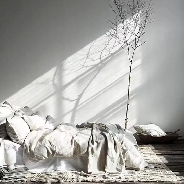 Biancheria da letto in lino premium, design elegante e comfort morbido per ogni camera moderna.