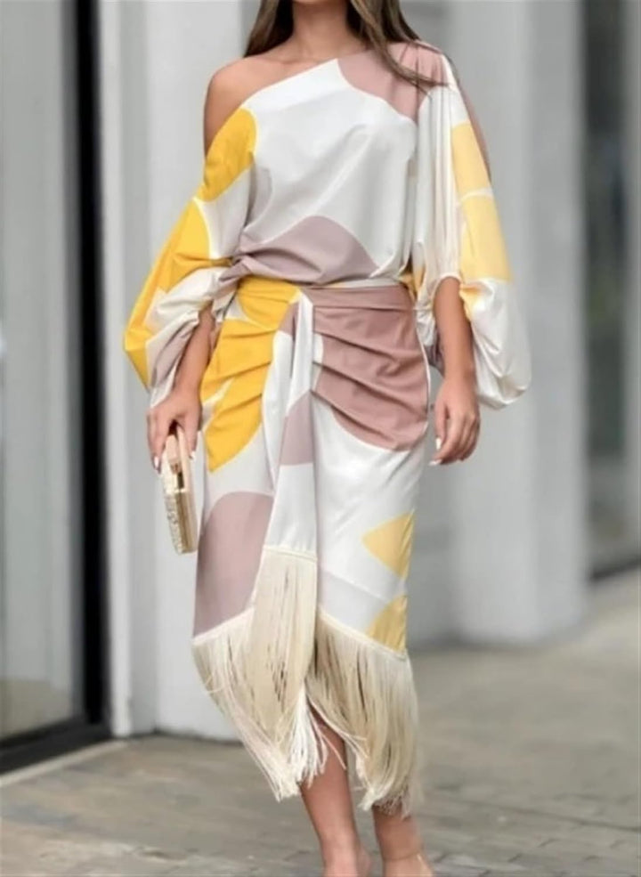 Abito midi giallo donna, design monospalla con chiusura a portafoglio. Stile elegante per la sera.