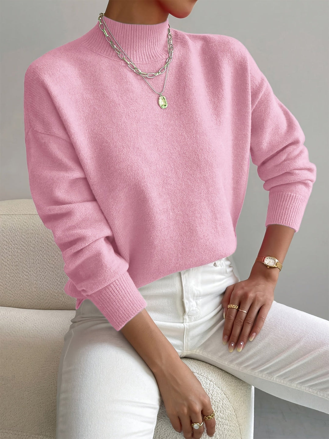 Pullover donna a collo alto versatile, morbido maglione per autunno e inverno, ideale per ogni look.