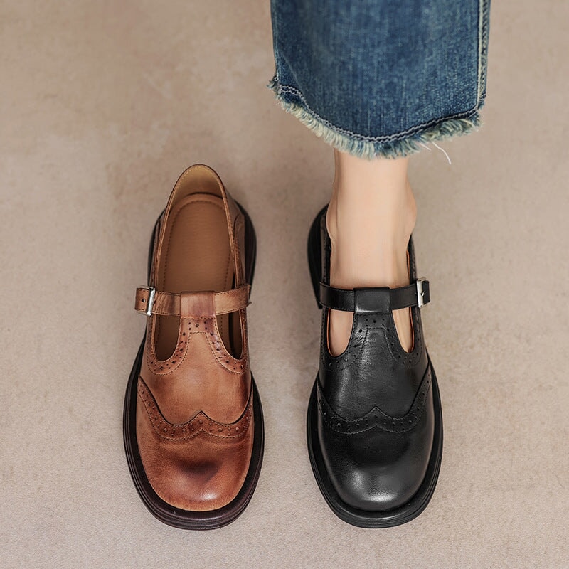 Mary Jane casual da donna con suola antiscivolo. Calzature comode marroni con cinturino, perfette per ogni giorno.