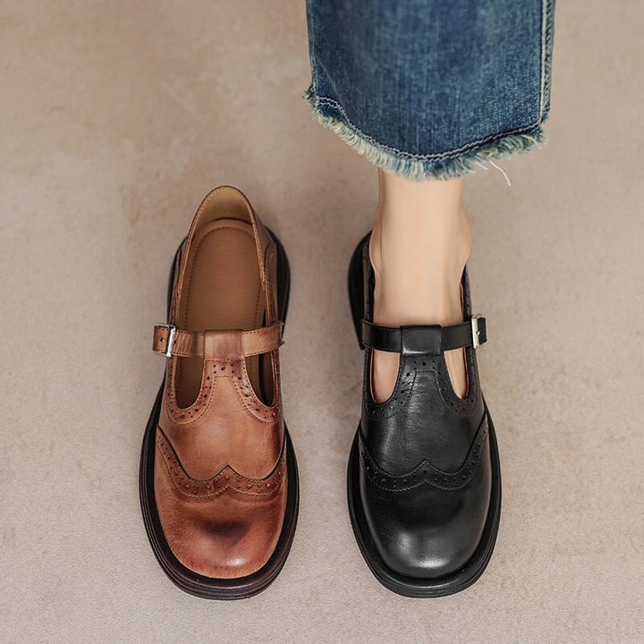Mary Jane casual da donna con suola antiscivolo. Calzature comode marroni con cinturino, perfette per ogni giorno.