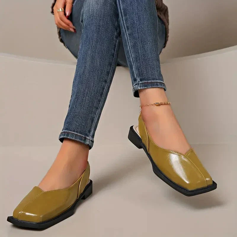Scarpe basse donna in pelle, facili da indossare grazie al design slip-on, massimo comfort.