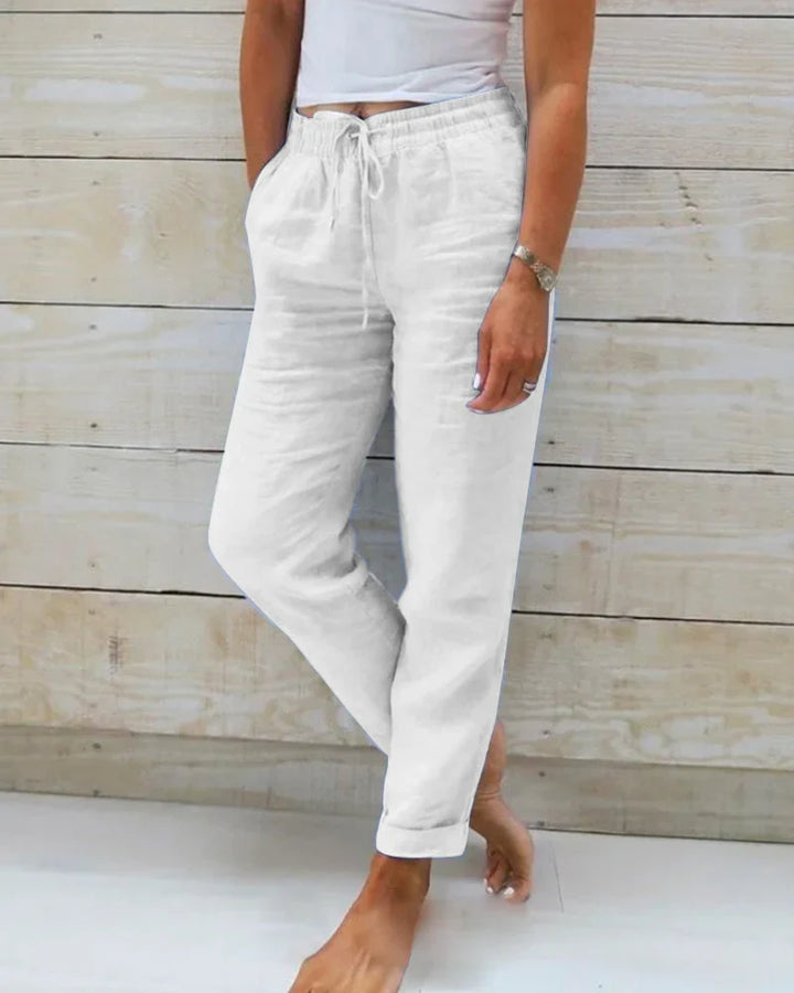 Comodi pantaloni donna a vita elastica, versatili per outfit estivi o quotidiani. Disponibili anche in taglia grande.