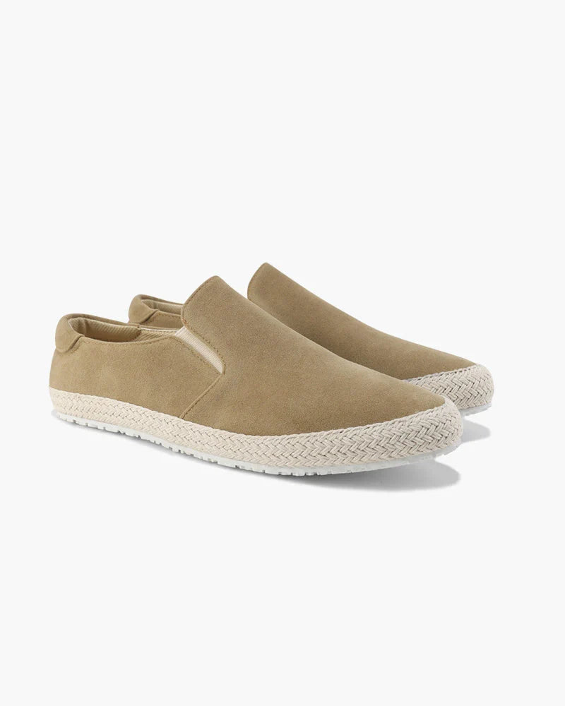 Espadrillas uomo in tela con suola in corda intrecciata. Scarpe slip-on ideali per la calda stagione.