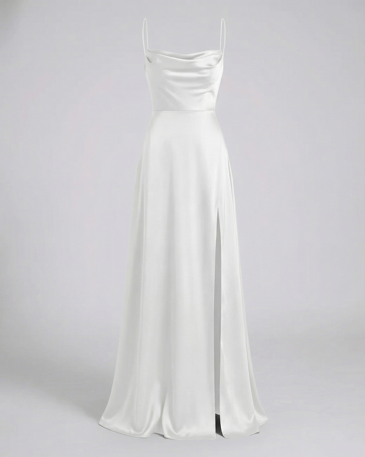 Vestito lungo elegante e fluido con spacco, abito maxi donna per serate chic e sofisticate.