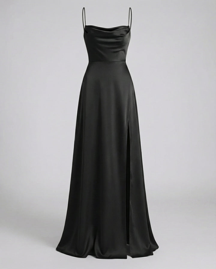 Abito maxi donna fluido, comodo ed elegante con spacco, perfetto per un look femminile e alla moda.