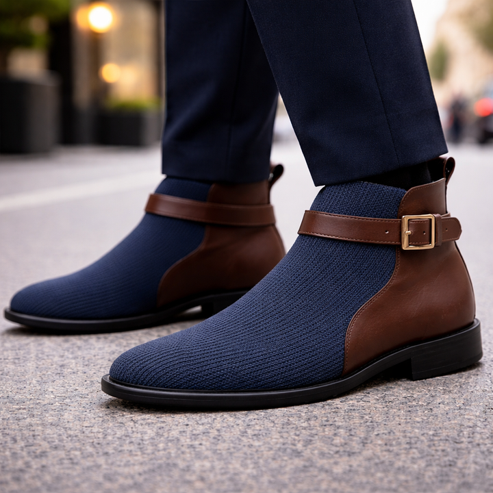 Calzature uomo Chelsea blu con fibbia, tacco basso per comfort. Ideali per la moda autunno inverno.