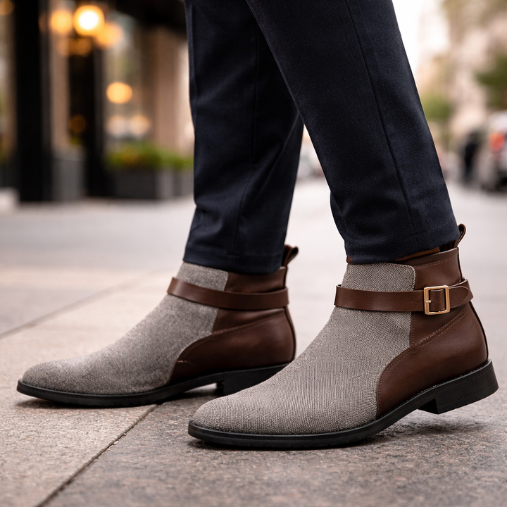 Stivaletti uomo Chelsea blu, con fibbia. Scarpe con tacco basso per massimo comfort e stile casual. Autunno inverno.