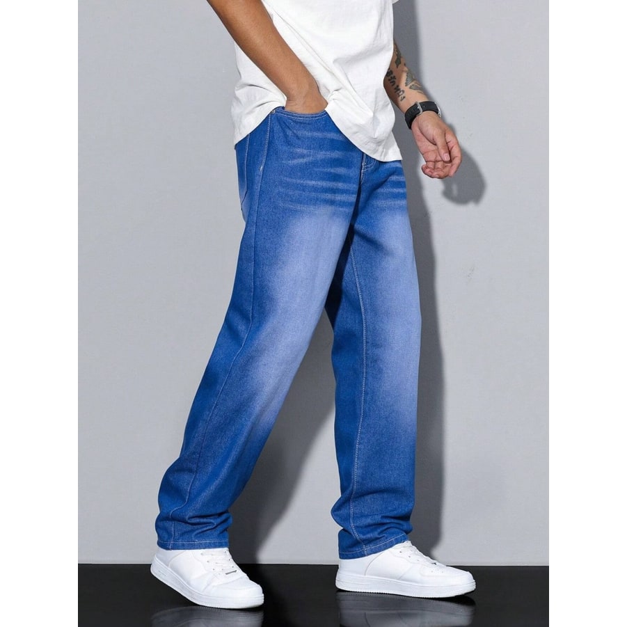Jeans baggy per uomo, vestibilità comoda e moderna, perfetti per il tempo libero.
