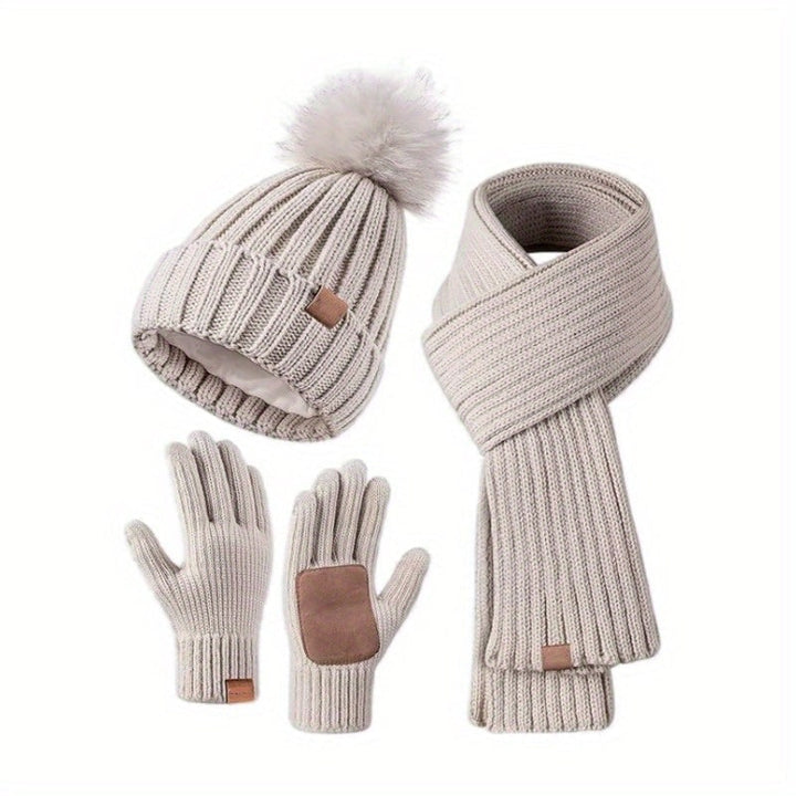 Set invernale uomo completo: cappello, sciarpa e guanti touchscreen beige. Caldo, confortevole e alla moda.