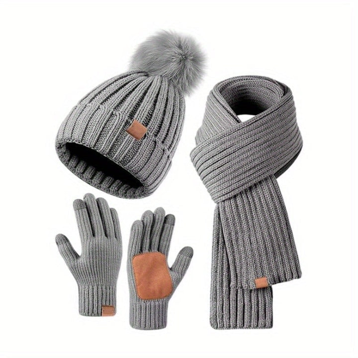 Accessori invernali uomo rosa: cappello, sciarpa e guanti touchscreen. Stile e calore garantiti.