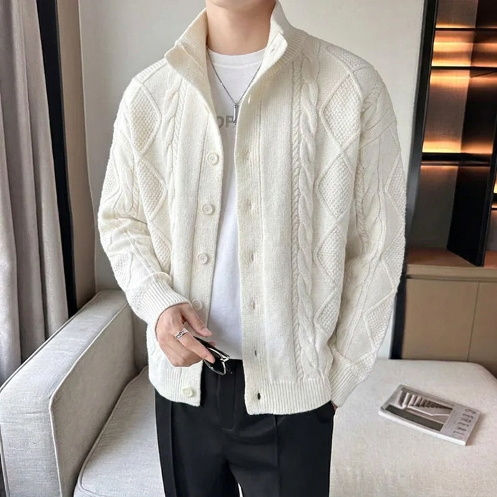 Cardigan uomo lavorato a maglia con collo alto per un calore ottimale, design moderno ed elegante per il freddo.