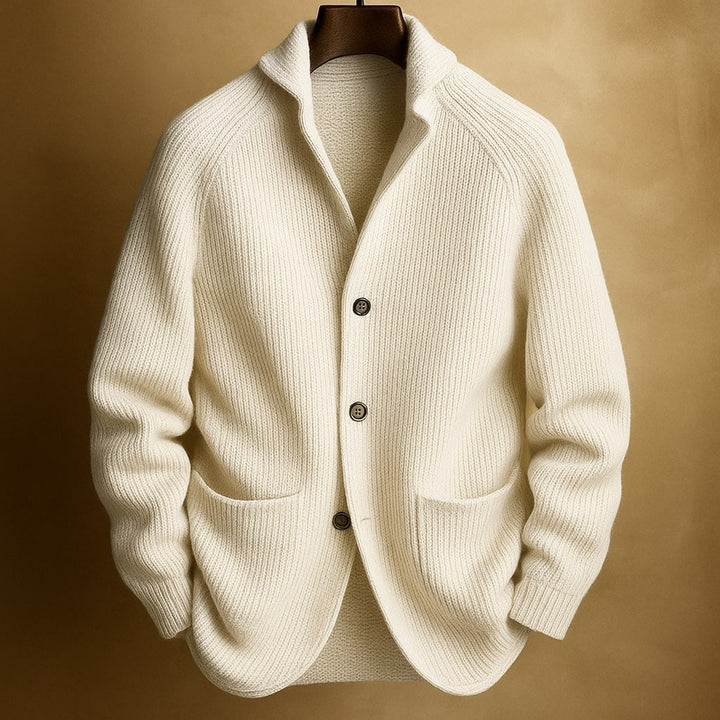 Versatile cardigan uomo a collo a scialle, ottimo come capo a strati per autunno e inverno.