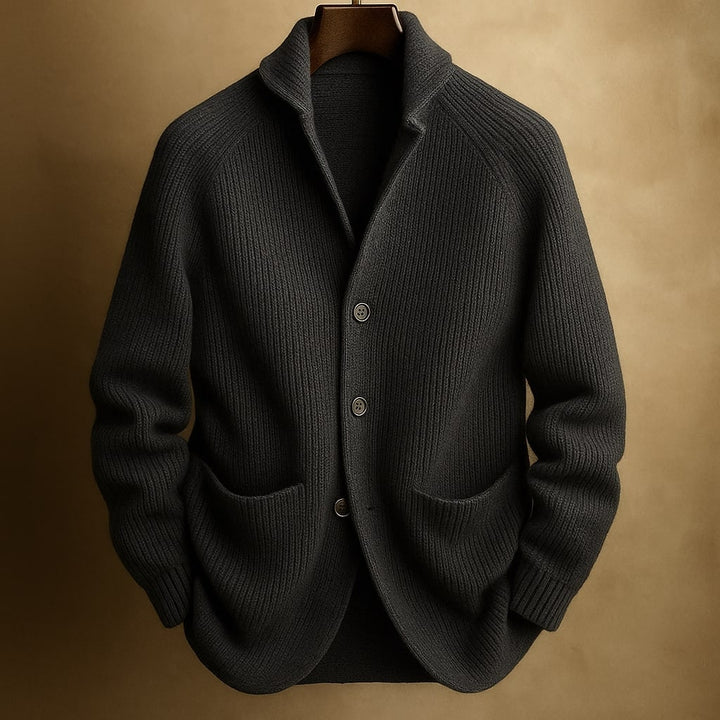 Cardigan uomo a collo a scialle, maglione morbido con tasche, essenziale per la primavera.