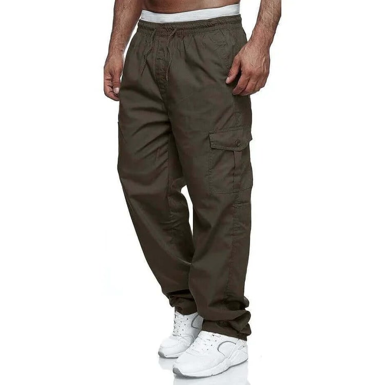 Pantaloni cargo uomo ampi e versatili, con vita elastica per comfort superiore. Ottimi per look casual e outdoor.
