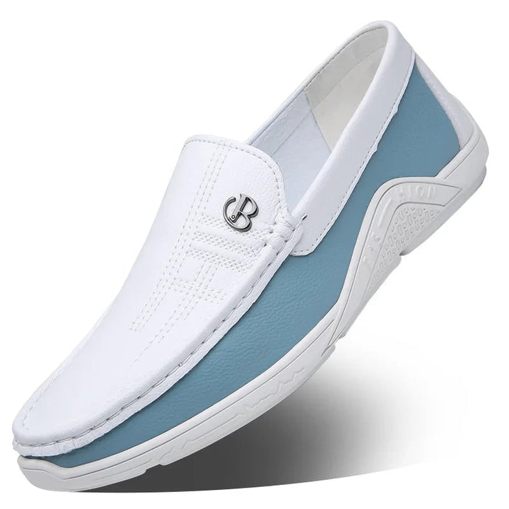 Mocassini slip-on da uomo casual, scarpe eleganti e confortevoli con cuciture, ideali per moda autunnale.