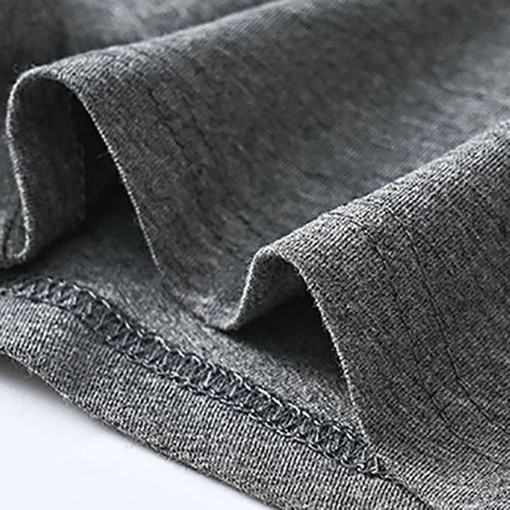 Boxer intimo uomo slim-fit con vestibilità aderente e supporto quotidiano, ideali per comfort maschile duraturo.