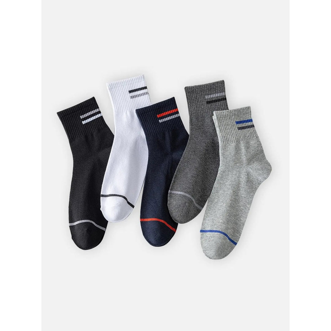 Calze crew uomo, pacchetto 5. Morbide e antiscivolo per comfort duraturo. Ideali per sport e casual.
