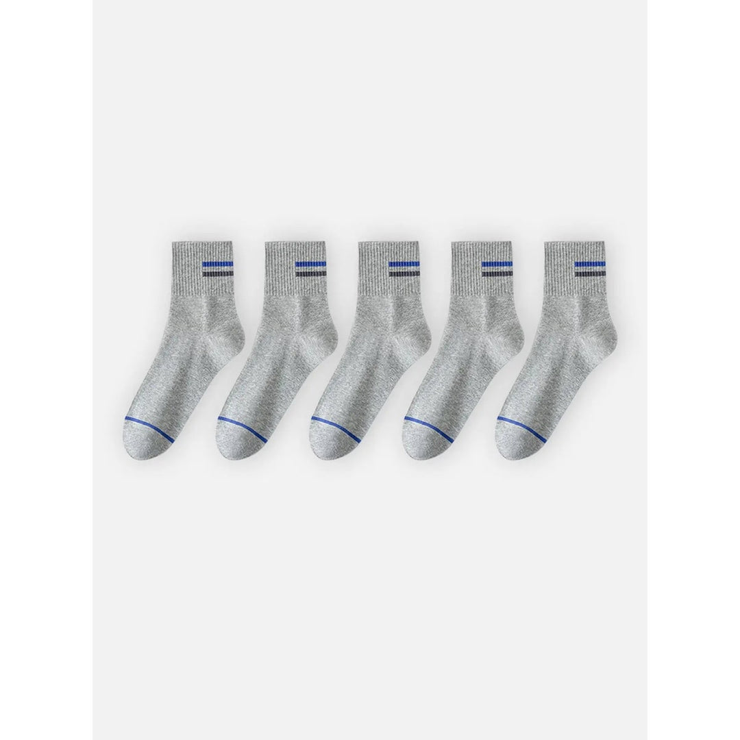 Calze crew uomo, 5 paia per comfort duraturo. Morbide, antiscivolo e perfette per ogni giorno o sport.
